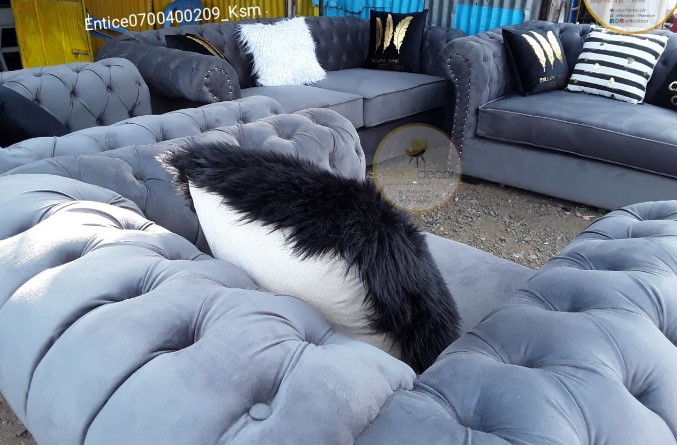 chesterfield sofa 85k chesterfield sofa 85k